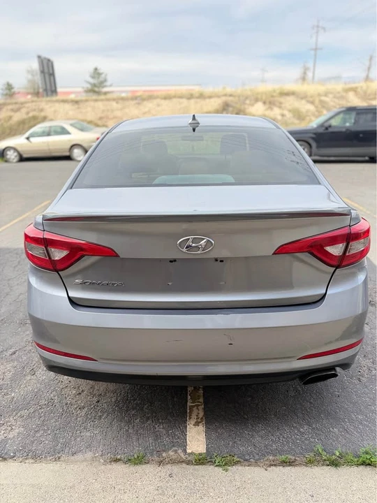 2017 Hyundai Sonata - Image 8 of 12