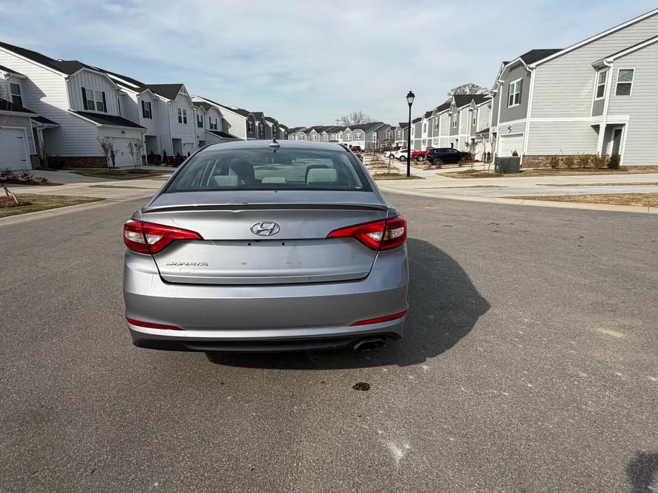 2017 Hyundai Sonata - Image 9 of 9