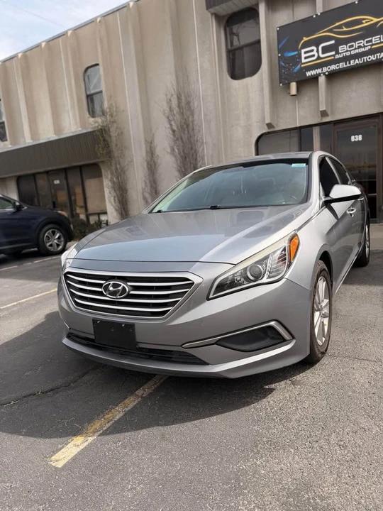 2017 Hyundai Sonata - Image 2 of 12