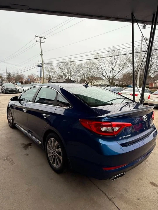 2017 Hyundai Sonata - Image 5 of 20