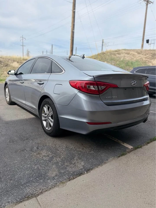 2017 Hyundai Sonata - Image 6 of 12