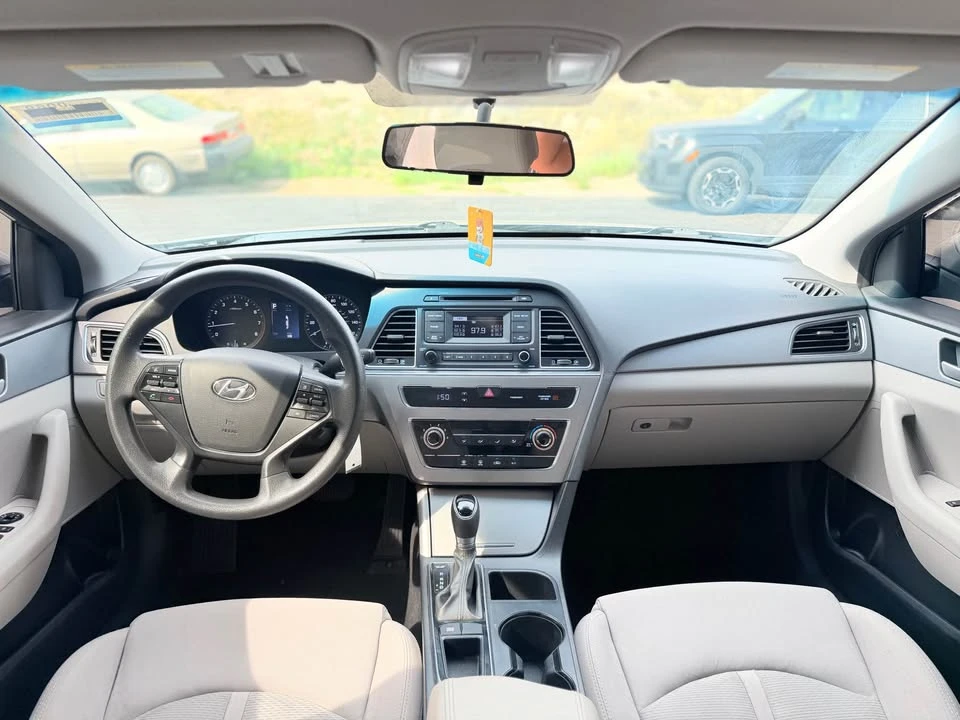 2017 Hyundai Sonata - Image 11 of 12