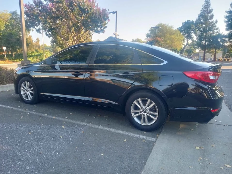 2017 Hyundai Sonata - Image 3 of 5
