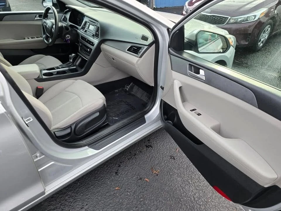2017 Hyundai Sonata - Image 12 of 20