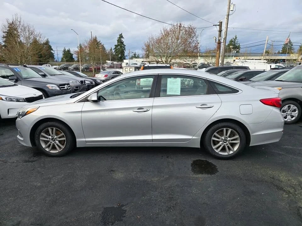 2017 Hyundai Sonata - Image 2 of 20