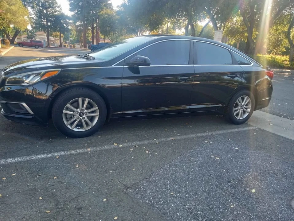 2017 Hyundai Sonata - Image 2 of 5