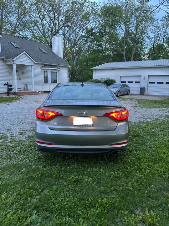 2017 Hyundai Sonata - Image 4 of 16