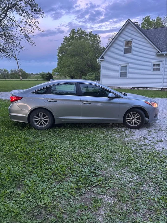 2017 Hyundai Sonata - Image 3 of 16