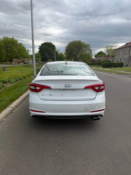 2017 Hyundai Sonata - Image 6 of 13