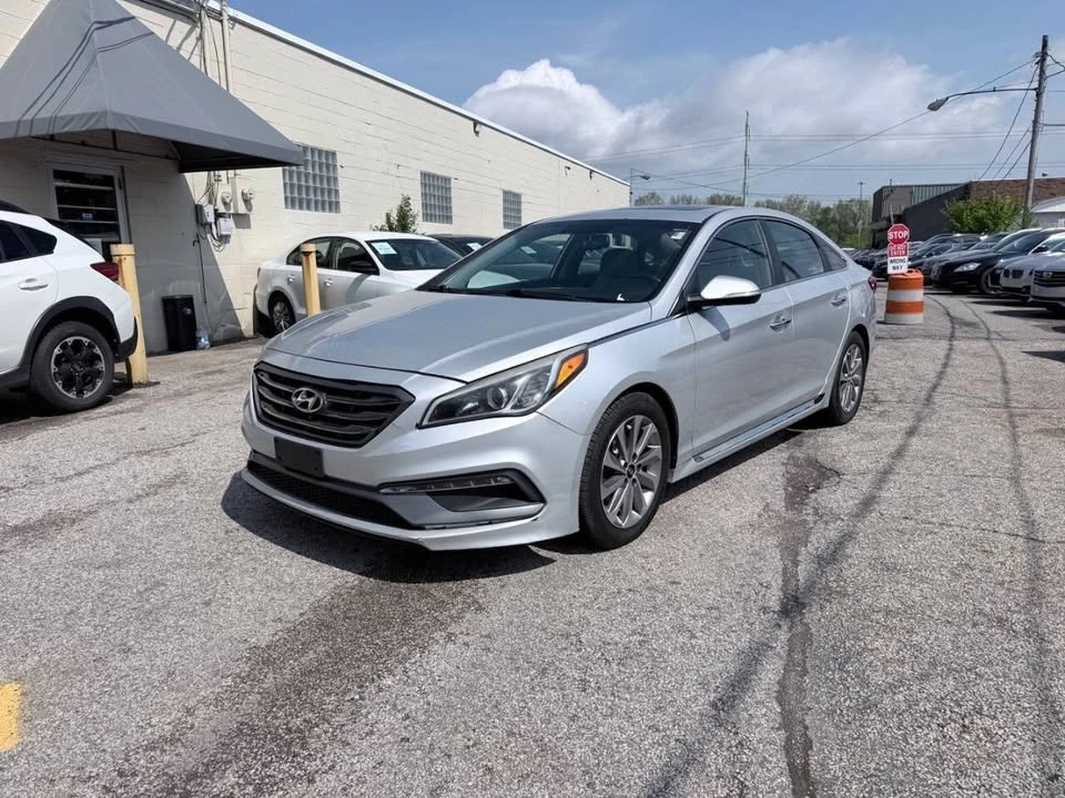 2017 Hyundai Sonata - Image 2 of 20