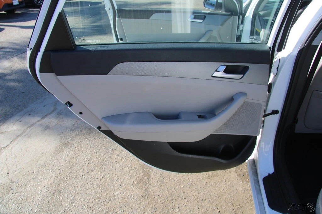 2017 Hyundai Sonata - Image 18 of 21