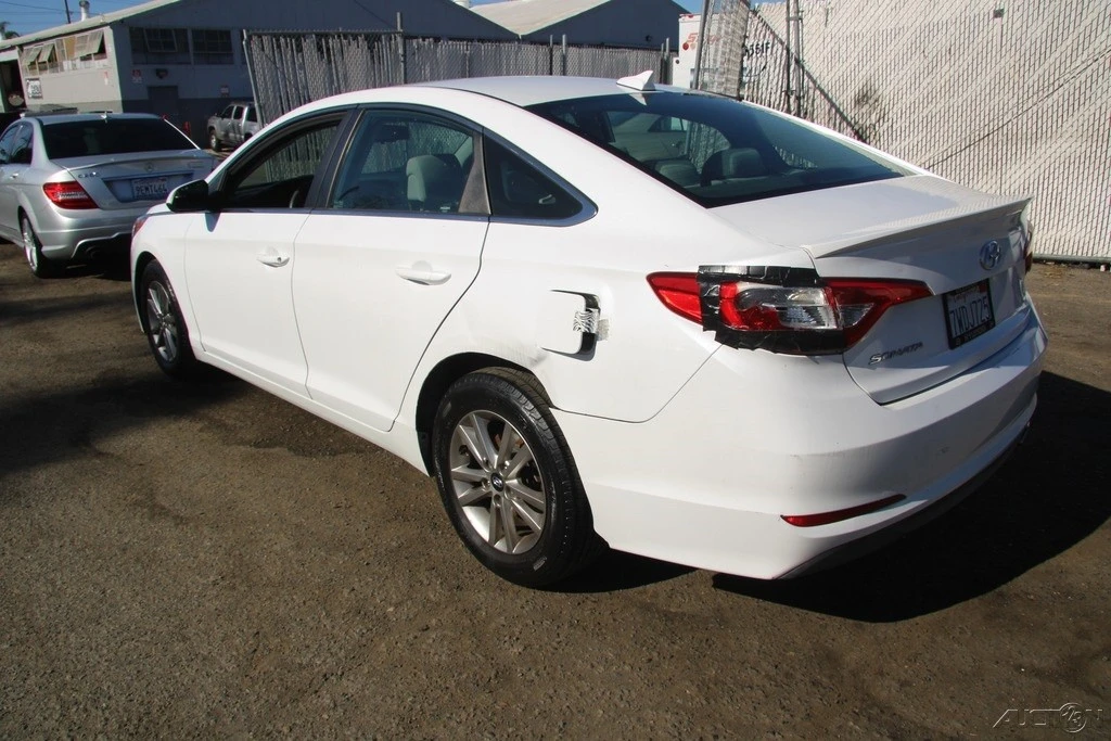 2017 Hyundai Sonata - Image 4 of 21