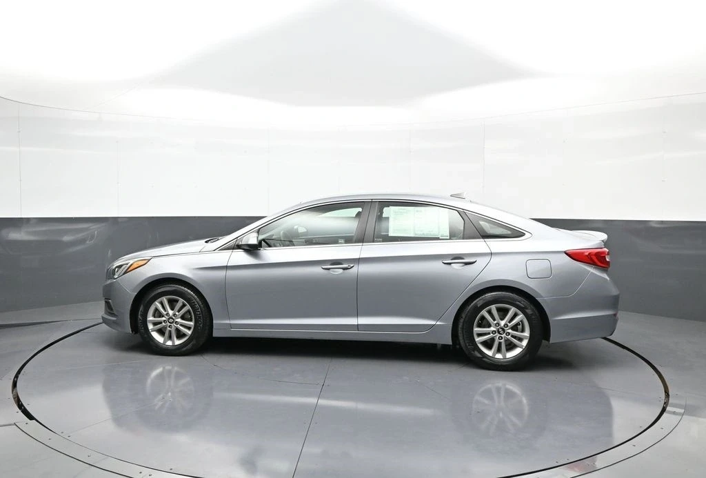2017 Hyundai Sonata - Image 9 of 21