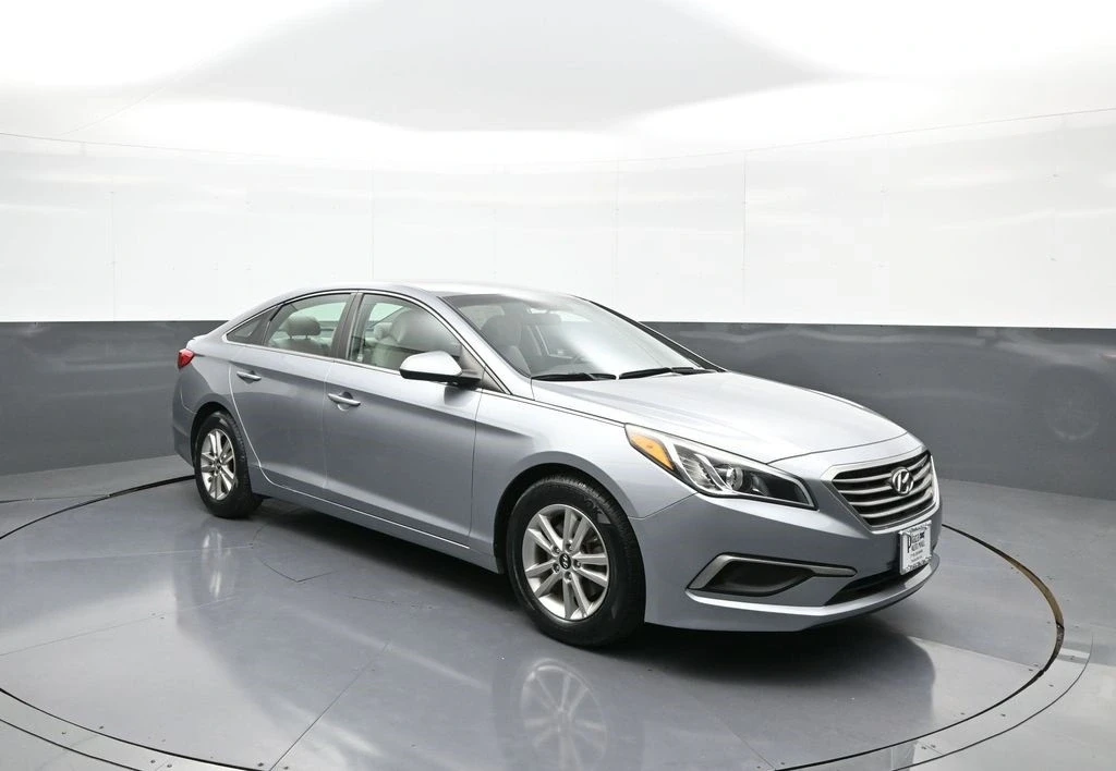 2017 Hyundai Sonata - Image 4 of 21