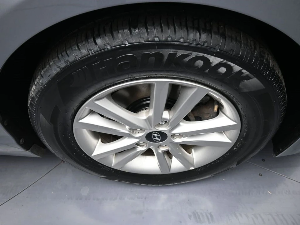 2017 Hyundai Sonata - Image 13 of 21