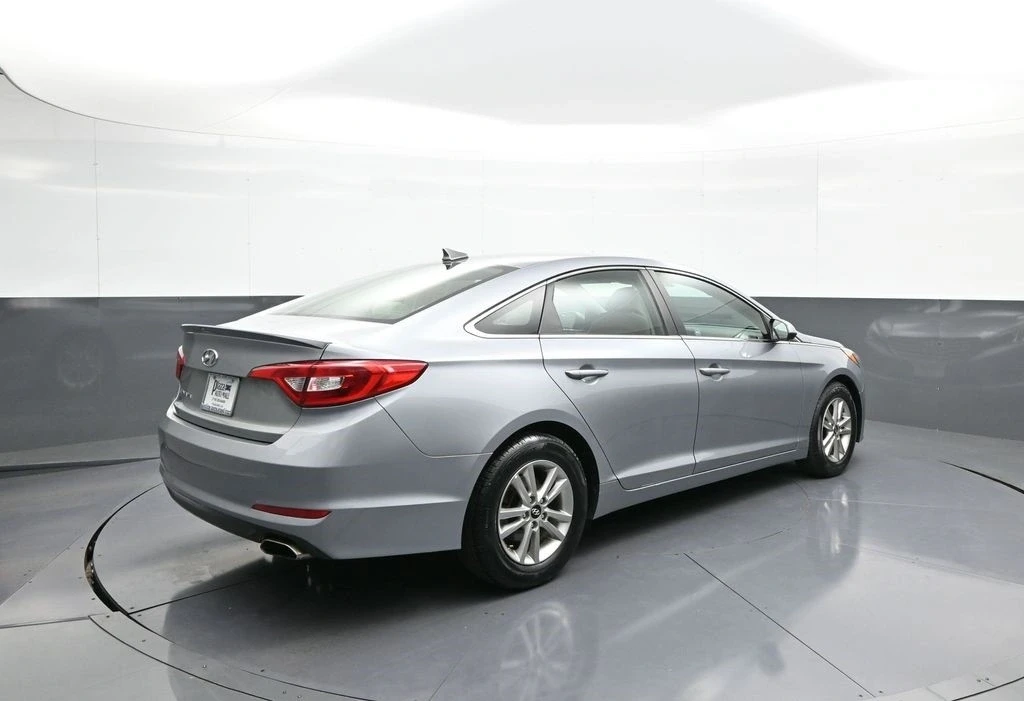2017 Hyundai Sonata - Image 6 of 21