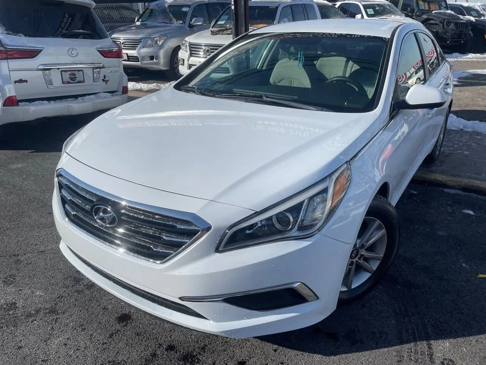 2017 Hyundai Sonata - Image 2 of 20