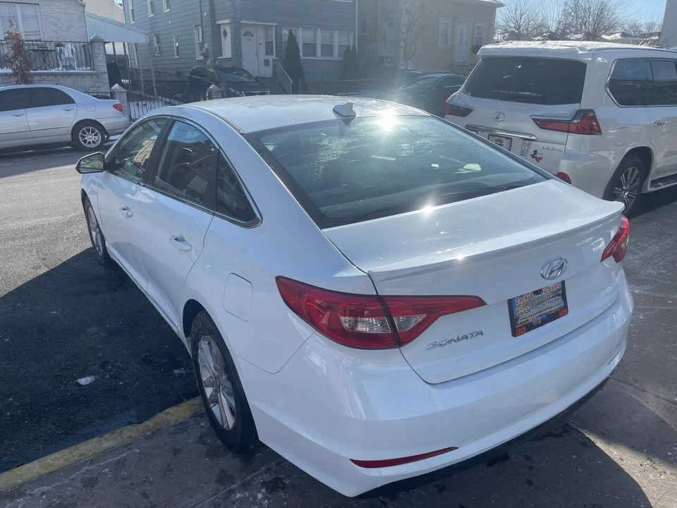 2017 Hyundai Sonata - Image 11 of 20