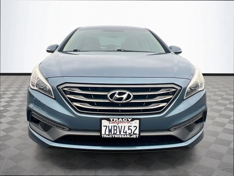 2017 Hyundai Sonata - Image 2 of 15