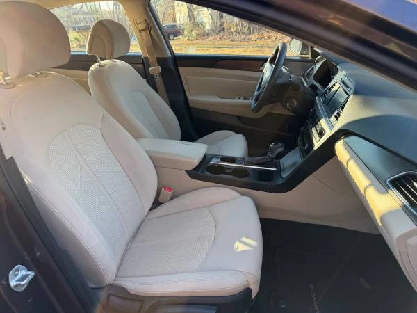 2017 Hyundai Sonata - Image 13 of 16