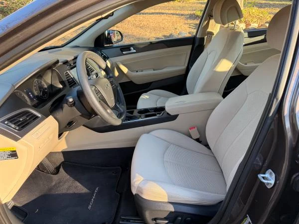 2017 Hyundai Sonata - Image 11 of 16