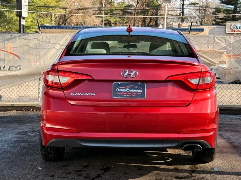 2017 Hyundai Sonata - Image 10 of 12