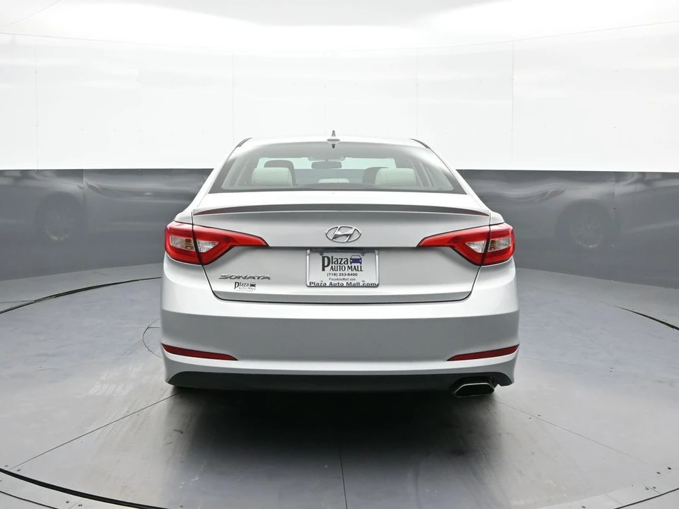 2017 Hyundai Sonata - Image 7 of 12