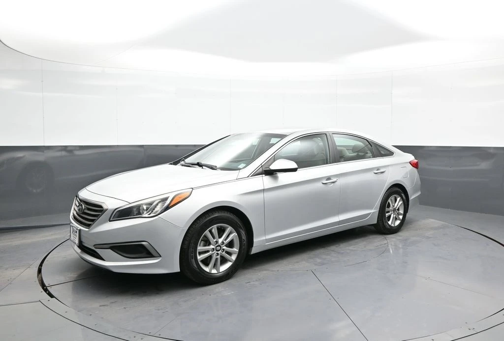 2017 Hyundai Sonata - Image 10 of 12