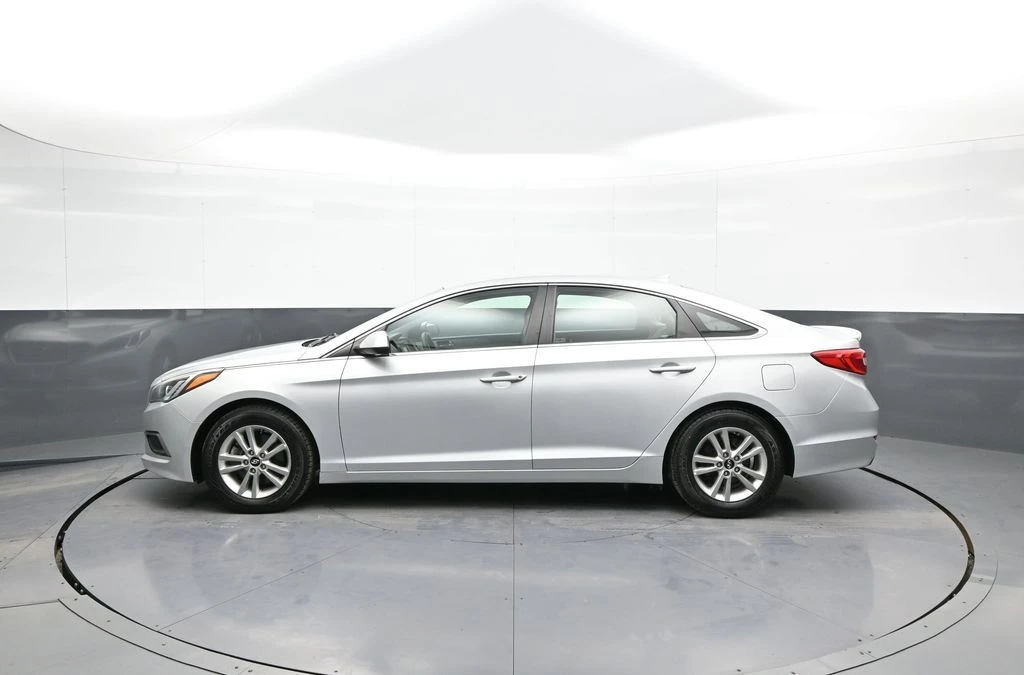 2017 Hyundai Sonata - Image 9 of 12
