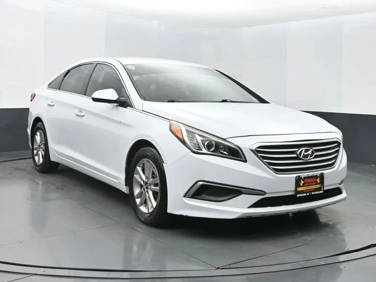 2017 Hyundai Sonata - Image 2 of 12