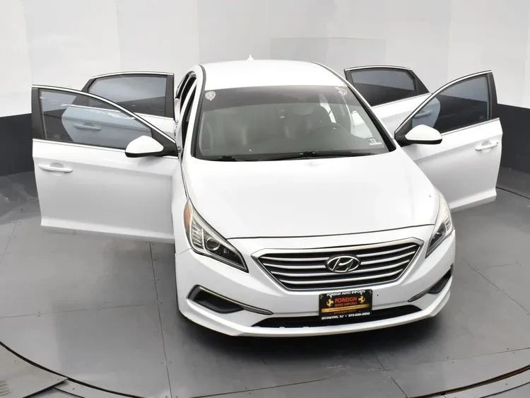 2017 Hyundai Sonata - Image 10 of 12