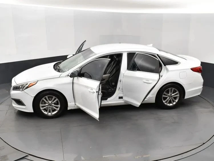 2017 Hyundai Sonata - Image 7 of 12