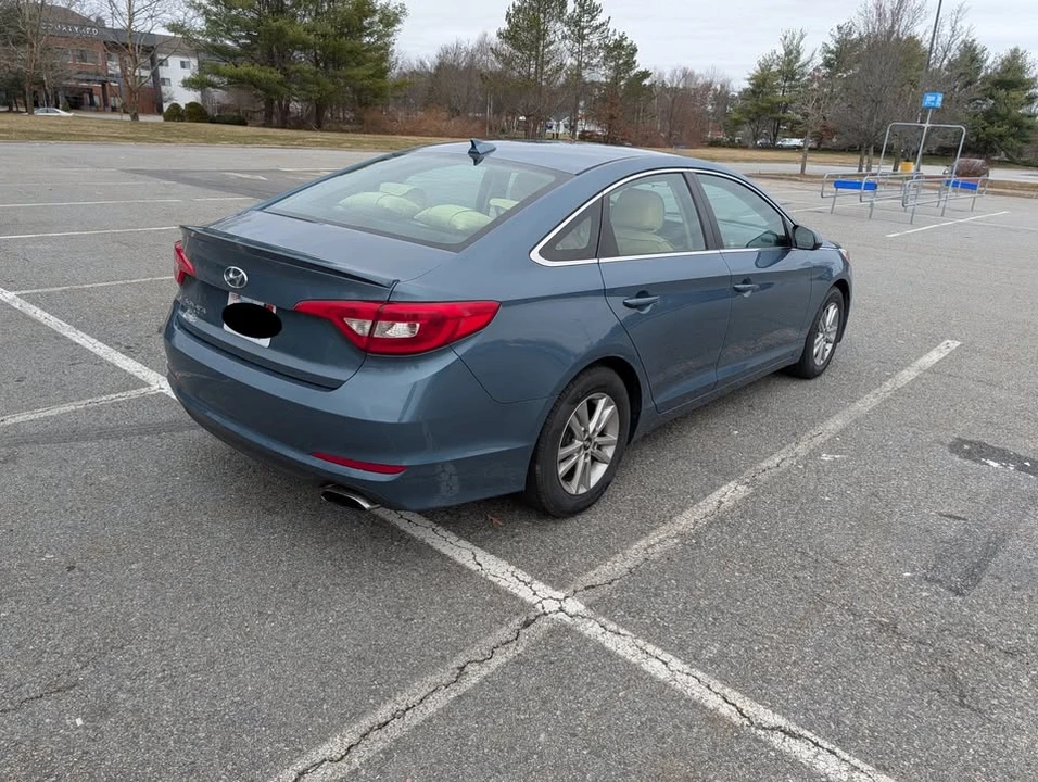 2017 Hyundai Sonata - Image 4 of 15