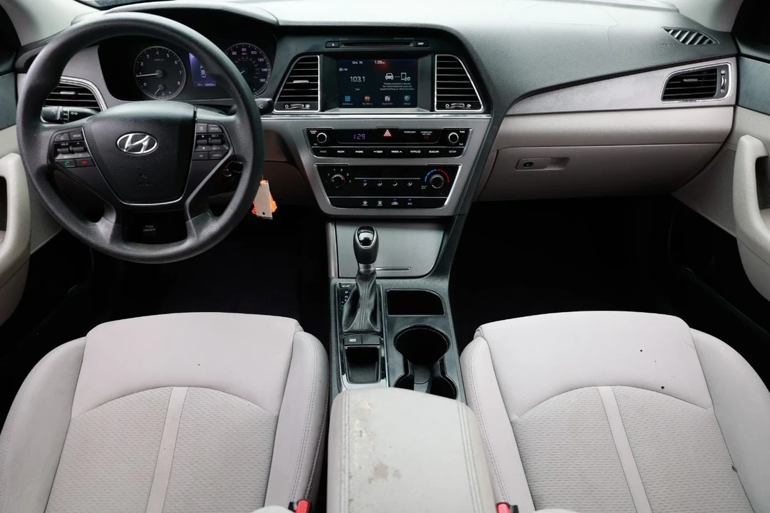 2017 Hyundai Sonata - Image 2 of 12