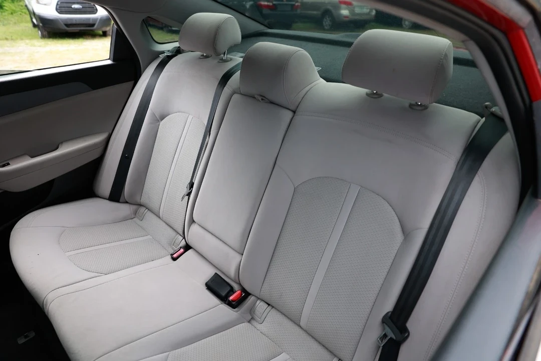 2017 Hyundai Sonata - Image 8 of 12