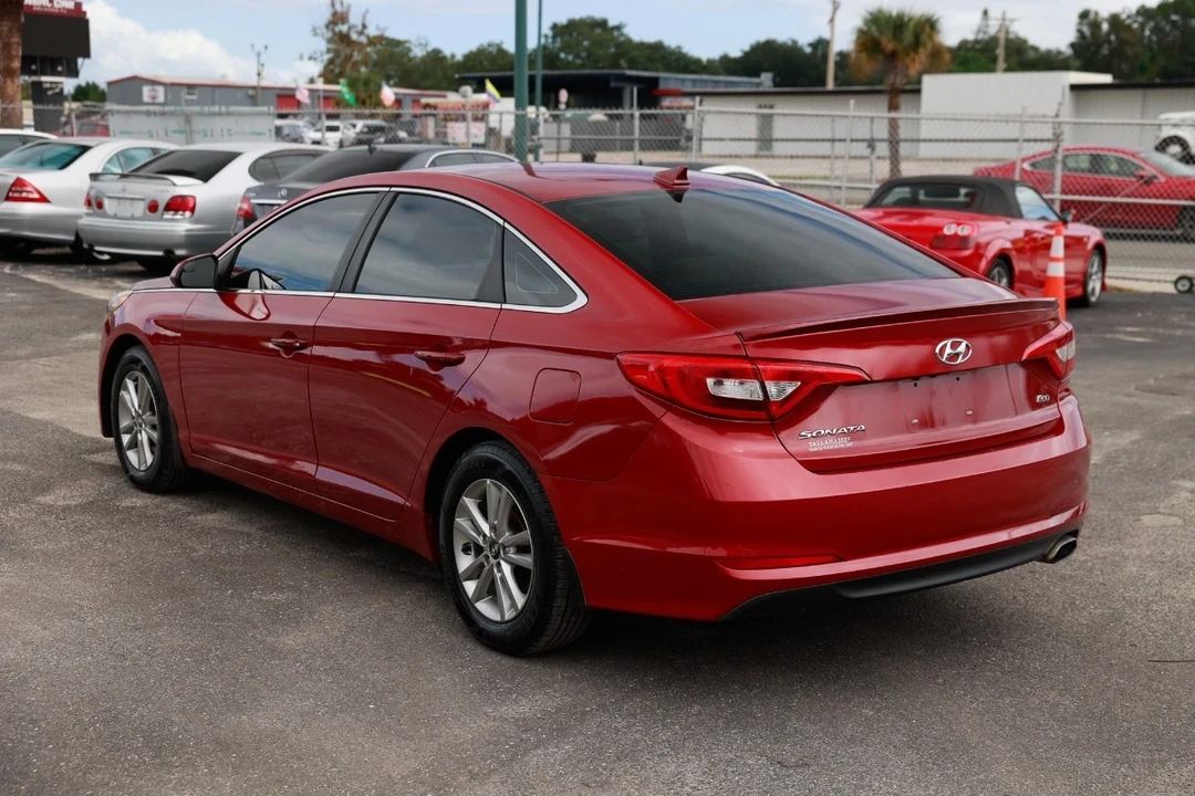 2017 Hyundai Sonata - Image 5 of 12