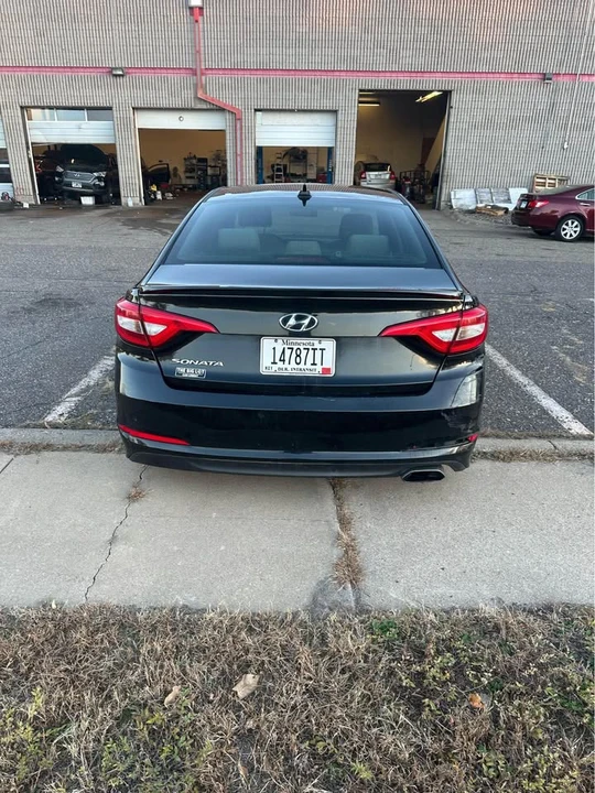 2017 Hyundai Sonata - Image 8 of 16