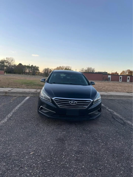 2017 Hyundai Sonata - Image 12 of 16