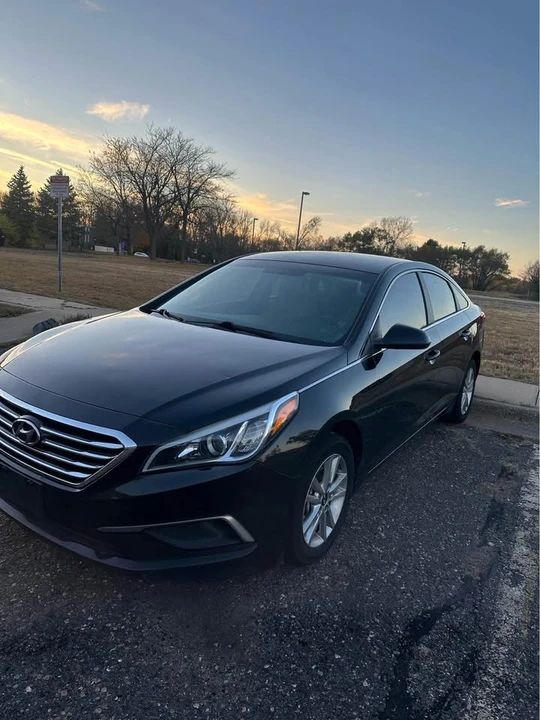 2017 Hyundai Sonata - Image 6 of 16