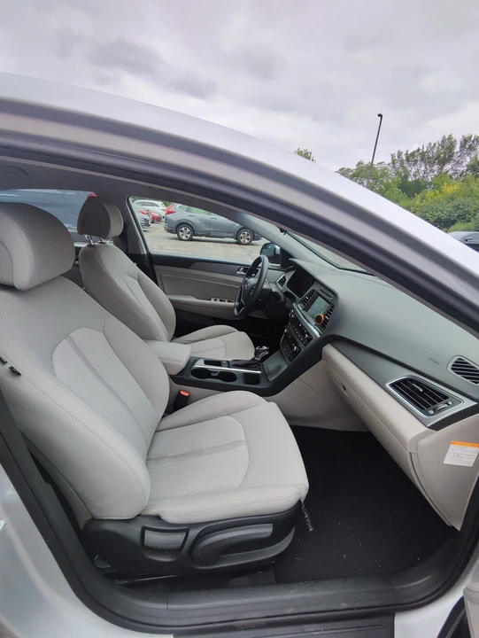 2017 Hyundai Sonata - Image 12 of 18