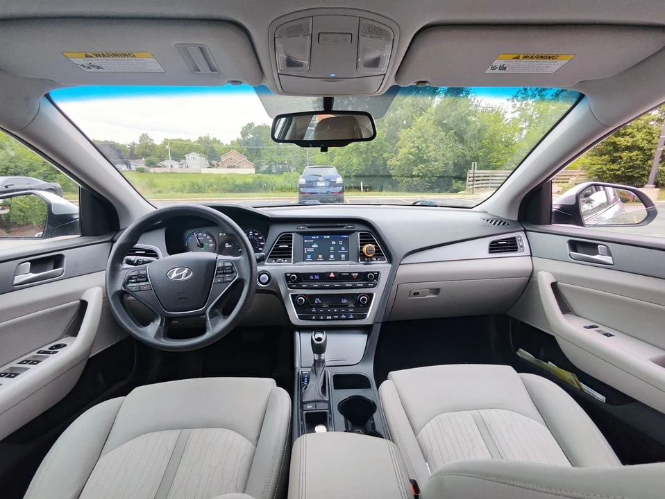 2017 Hyundai Sonata - Image 14 of 18