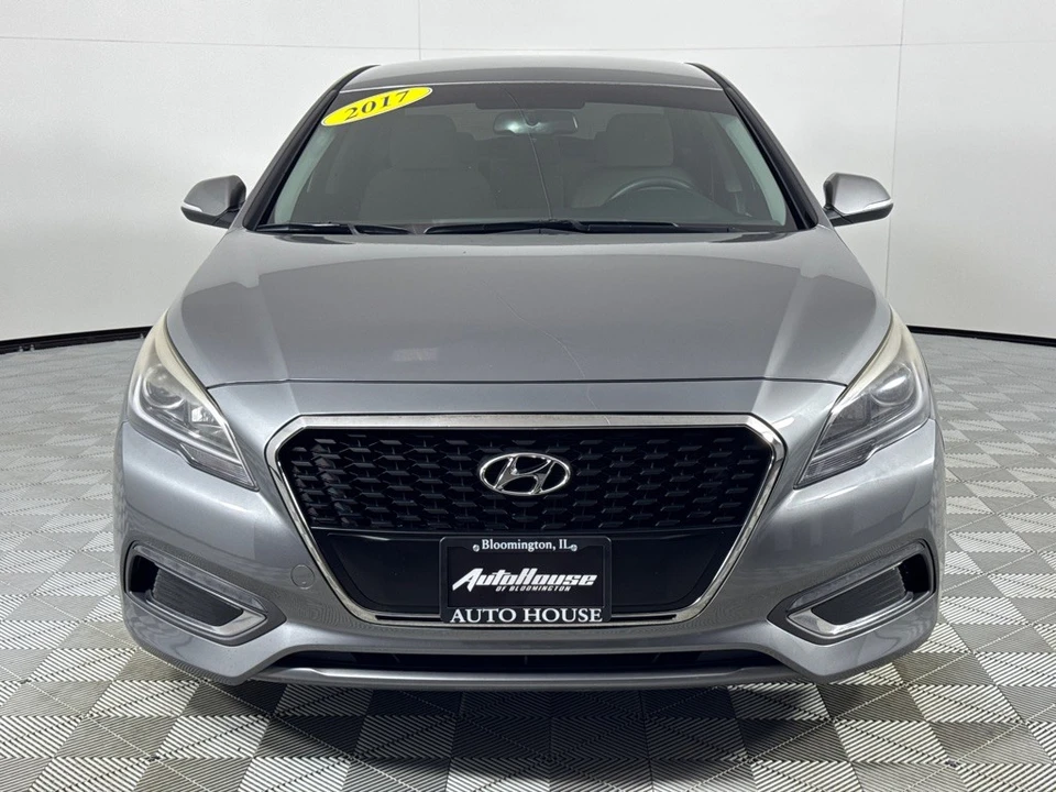2017 Hyundai Sonata - Image 11 of 12