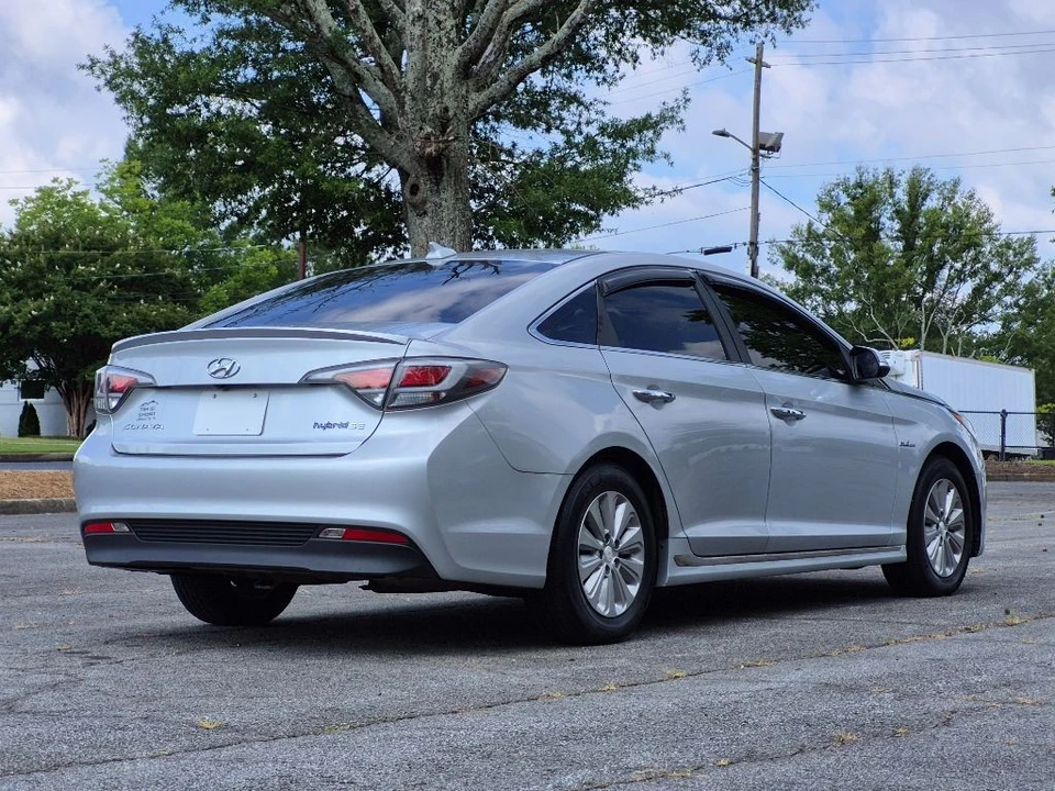 2017 Hyundai Sonata - Image 2 of 21