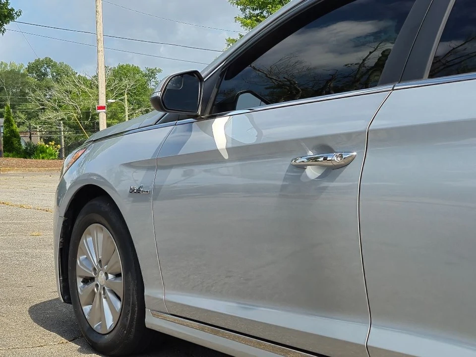 2017 Hyundai Sonata - Image 11 of 21