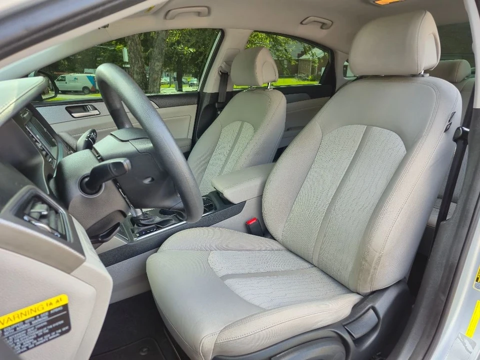 2017 Hyundai Sonata - Image 16 of 21