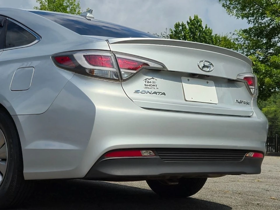 2017 Hyundai Sonata - Image 10 of 21