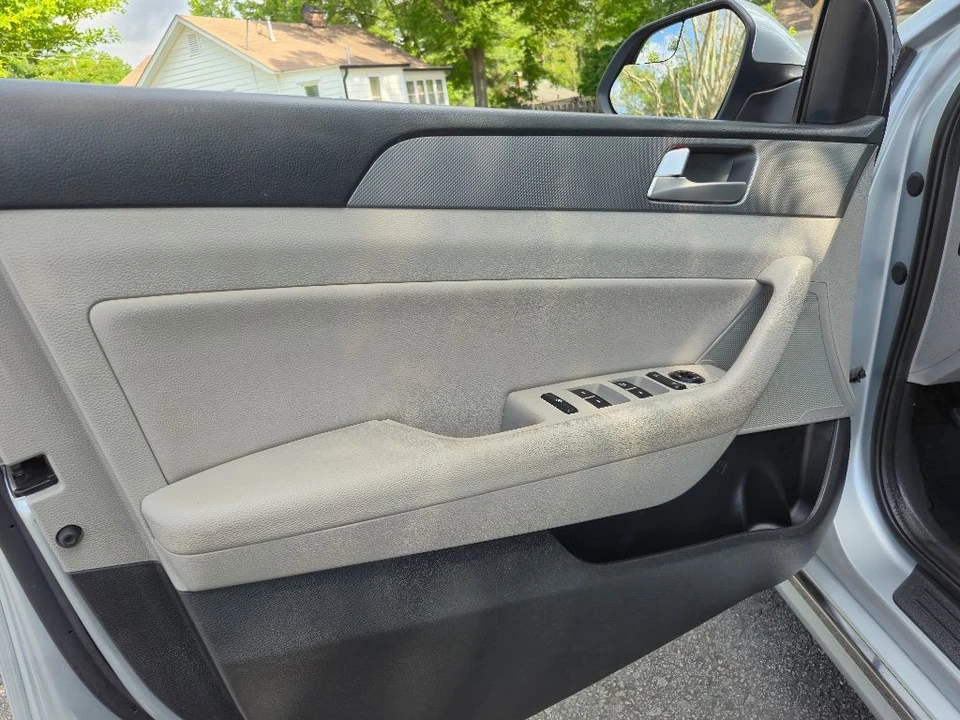 2017 Hyundai Sonata - Image 14 of 21