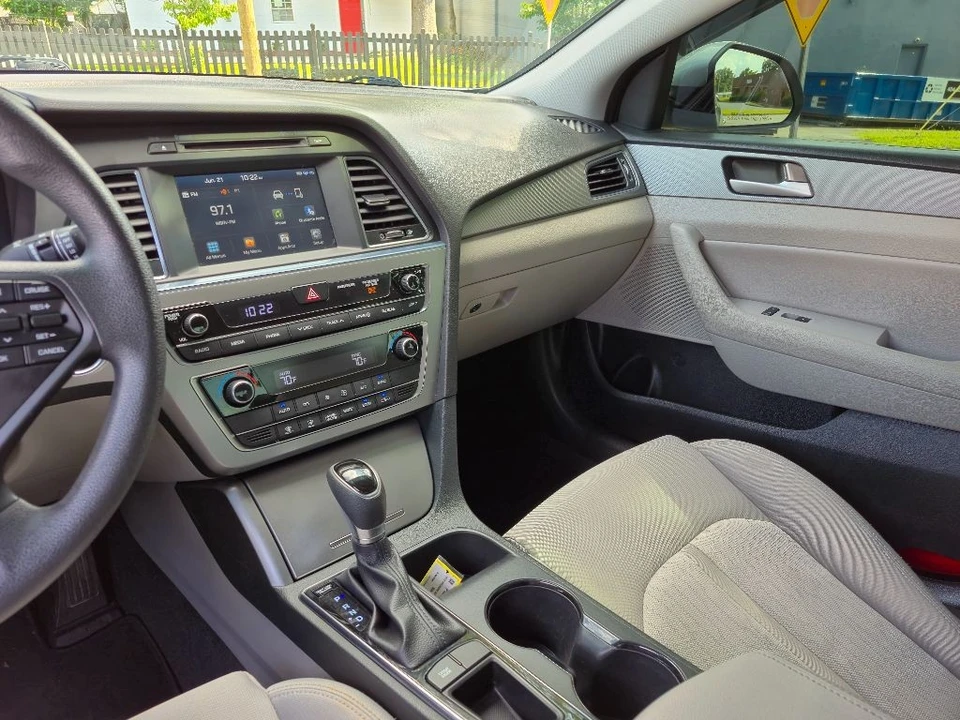 2017 Hyundai Sonata - Image 19 of 21