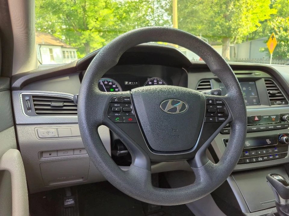 2017 Hyundai Sonata - Image 18 of 21