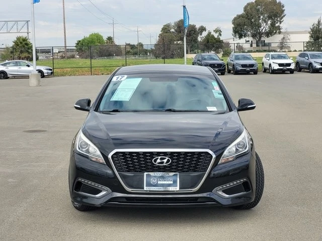 2017 Hyundai Sonata - Image 2 of 12